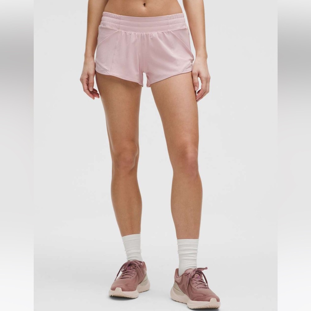 NWT!🍋🍋Lululemon Hotty Hot Low Rise Shorts 2.5”🍋🍋. Size 8. Color Pink Haze.